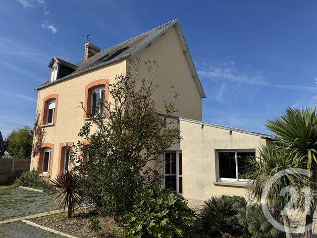 maison à vendre - 7 pièces - 190.4 m2 - AGON COUTAINVILLE - 50 - BASSE-NORMANDIE - Century 21 Royer Immo