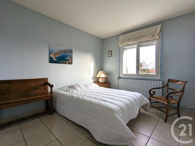 maison à vendre - 8 pièces - 164.3 m2 - AGON COUTAINVILLE - 50 - BASSE-NORMANDIE - Century 21 Royer Immo