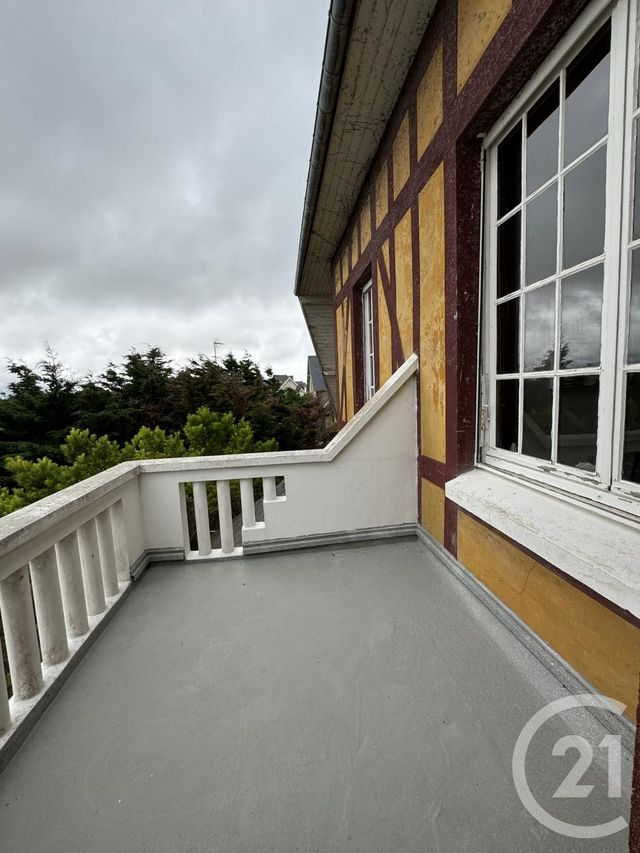 maison à vendre - 10 pièces - 239.4 m2 - AGON COUTAINVILLE - 50 - BASSE-NORMANDIE - Century 21 Royer Immo