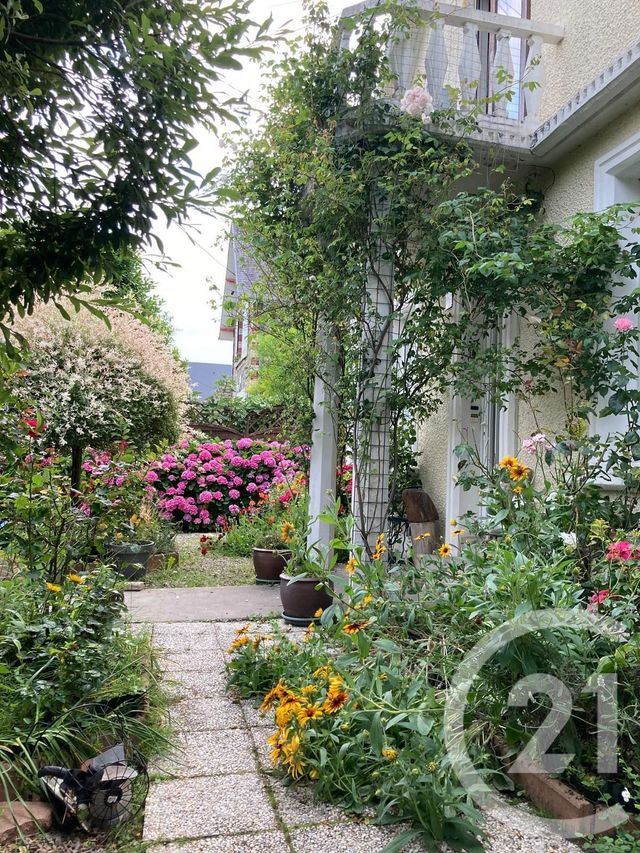 maison à vendre - 7 pièces - 113.0 m2 - AGON COUTAINVILLE - 50 - BASSE-NORMANDIE - Century 21 Royer Immo