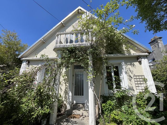 maison à vendre - 7 pièces - 113.0 m2 - AGON COUTAINVILLE - 50 - BASSE-NORMANDIE - Century 21 Royer Immo