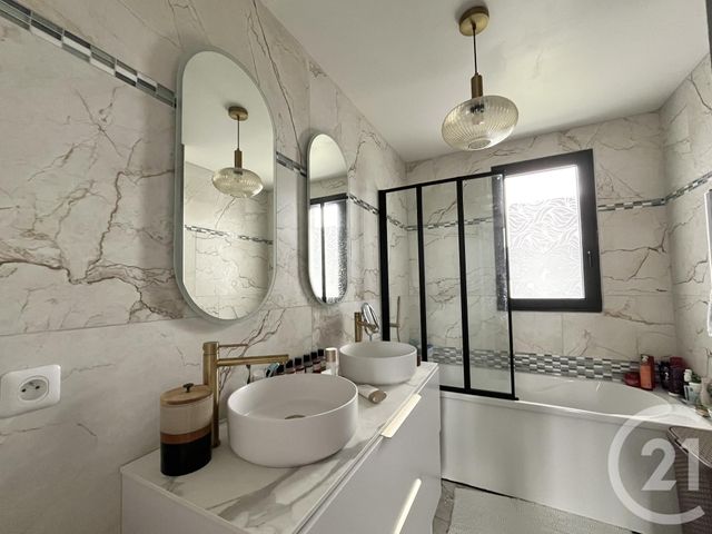 maison à vendre - 4 pièces - 113.41 m2 - ST MALO DE LA LANDE - 50 - BASSE-NORMANDIE - Century 21 Royer Immo