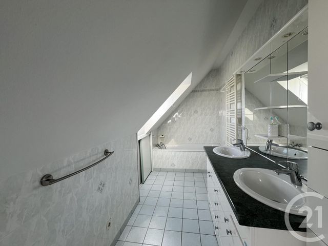 maison à vendre - 7 pièces - 150.0 m2 - AGON COUTAINVILLE - 50 - BASSE-NORMANDIE - Century 21 Royer Immo