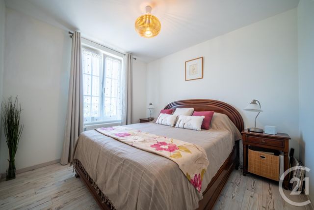 maison à vendre - 9 pièces - 242.66 m2 - HEUGUEVILLE SUR SIENNE - 50 - BASSE-NORMANDIE - Century 21 Royer Immo