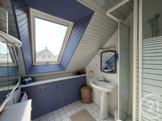 maison à vendre - 6 pièces - 156.05 m2 - GOUVILLE SUR MER - 50 - BASSE-NORMANDIE - Century 21 Royer Immo