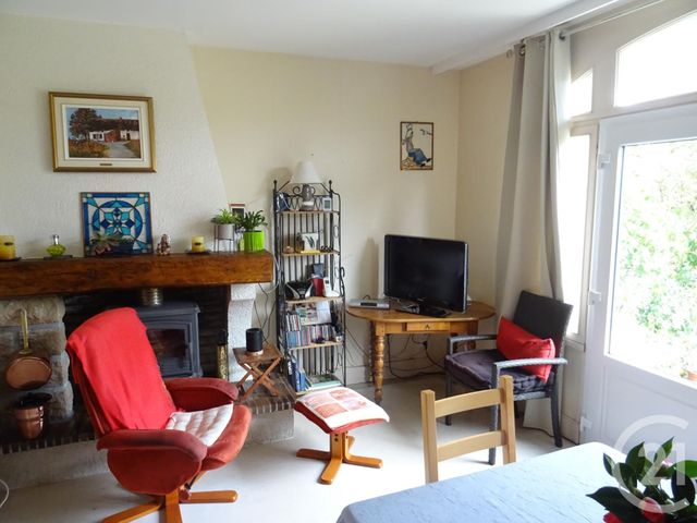 Afficher la photo en grand immeuble à vendre - 135.0 m2 - JULLOUVILLE - 50 - BASSE-NORMANDIE - Century 21 Royer Immo