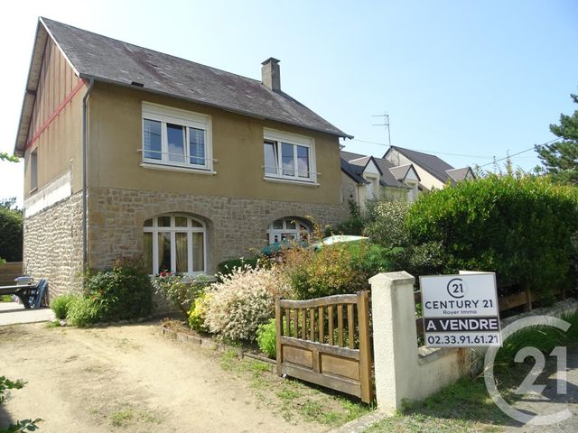 Afficher la photo en grand immeuble à vendre - 135.0 m2 - JULLOUVILLE - 50 - BASSE-NORMANDIE - Century 21 Royer Immo