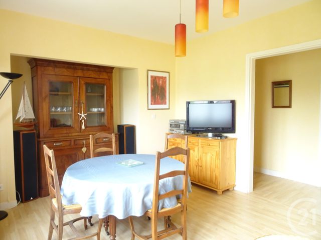 Afficher la photo en grand immeuble à vendre - 135.0 m2 - JULLOUVILLE - 50 - BASSE-NORMANDIE - Century 21 Royer Immo