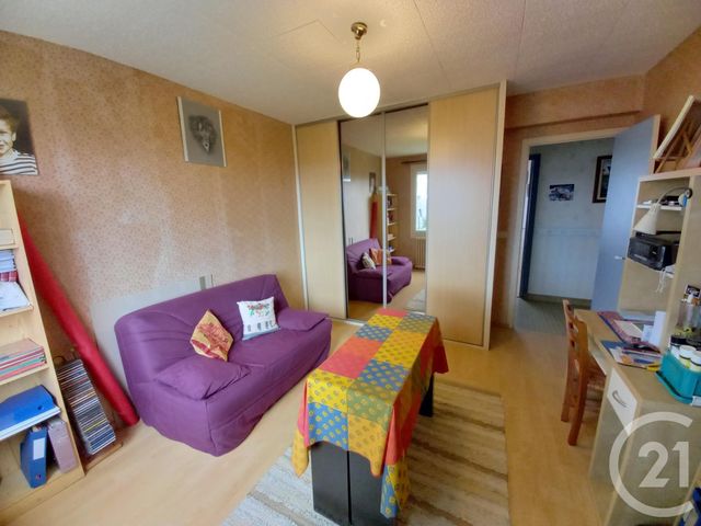 Appartement F4 à vendre - 4 pièces - 88.08 m2 - GRANVILLE - 50 - BASSE-NORMANDIE - Century 21 Royer Immo Appartement F4 à vendre - 4 pièces - 88.08 m2 - GRANVILLE - 50 - BASSE-NORMANDIE - Century 21 Royer Immo