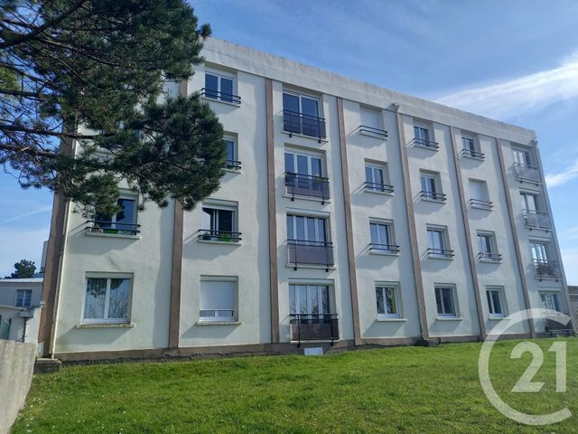 Appartement F4 à vendre - 4 pièces - 88.08 m2 - GRANVILLE - 50 - BASSE-NORMANDIE - Century 21 Royer Immo Appartement F4 à vendre - 4 pièces - 88.08 m2 - GRANVILLE - 50 - BASSE-NORMANDIE - Century 21 Royer Immo
