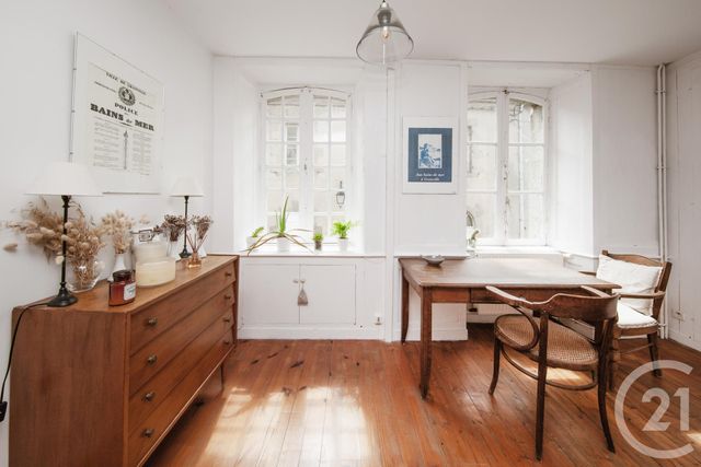 maison à vendre - 8 pièces - 136.0 m2 - GRANVILLE - 50 - BASSE-NORMANDIE - Century 21 Royer Immo
