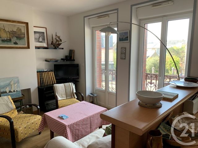 Appartement F3 à vendre - 3 pièces - 42.2 m2 - GRANVILLE - 50 - BASSE-NORMANDIE - Century 21 Royer Immo