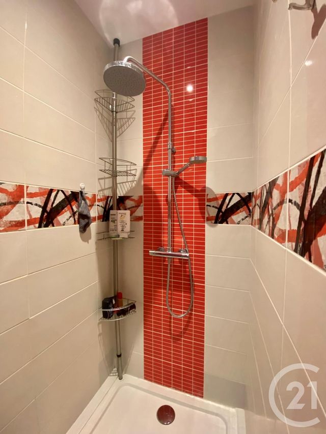 Appartement F6 à vendre - 6 pièces - 140.96 m2 - GRANVILLE - 50 - BASSE-NORMANDIE - Century 21 Royer Immo