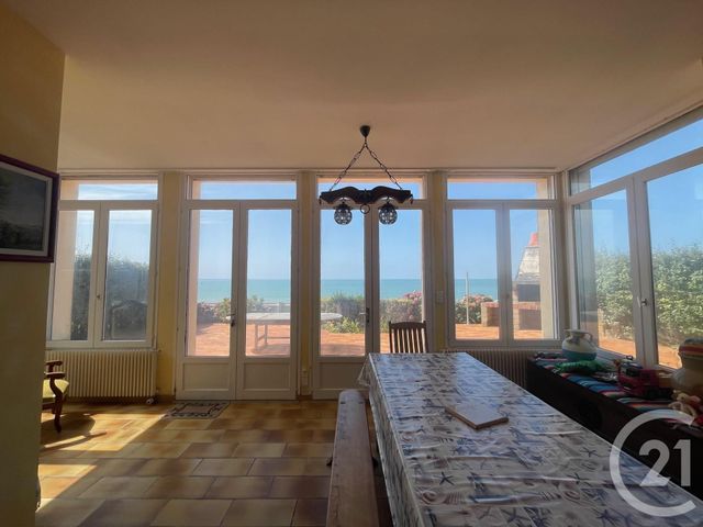 maison à vendre - 5 pièces - 145.0 m2 - JULLOUVILLE - 50 - BASSE-NORMANDIE - Century 21 Royer Immo