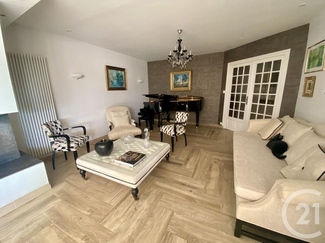 maison à vendre - 7 pièces - 286.0 m2 - DONVILLE LES BAINS - 50 - BASSE-NORMANDIE - Century 21 Royer Immo