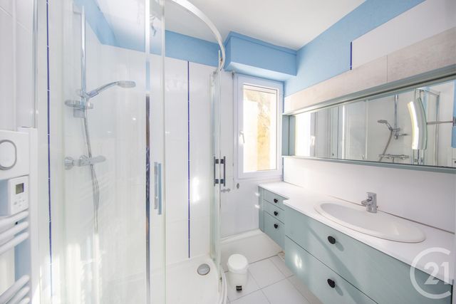 Appartement F3 à vendre - 3 pièces - 69.81 m2 - GRANVILLE - 50 - BASSE-NORMANDIE - Century 21 Royer Immo