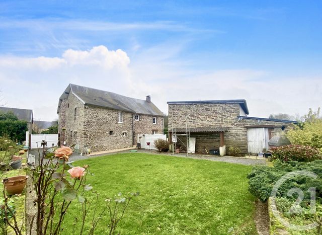 maison à vendre - 9 pièces - 203.51 m2 - ST SAUVEUR LA POMMERAYE - 50 - BASSE-NORMANDIE - Century 21 Royer Immo