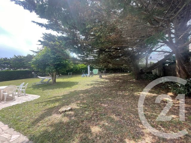 Afficher la photo en grand maison à vendre - 8 pièces - 225.79 m2 - JULLOUVILLE - 50 - BASSE-NORMANDIE - Century 21 Royer Immo