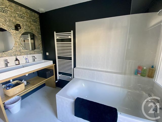 Afficher la photo en grand maison à vendre - 5 pièces - 131.56 m2 - GRANVILLE - 50 - BASSE-NORMANDIE - Century 21 Royer Immo