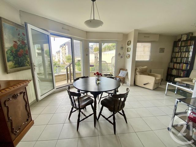 Appartement F3 à vendre - 3 pièces - 65.19 m2 - GRANVILLE - 50 - BASSE-NORMANDIE - Century 21 Royer Immo
