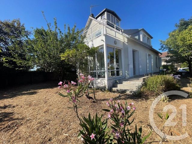 maison à vendre - 6 pièces - 145.0 m2 - GRANVILLE - 50 - BASSE-NORMANDIE - Century 21 Royer Immo