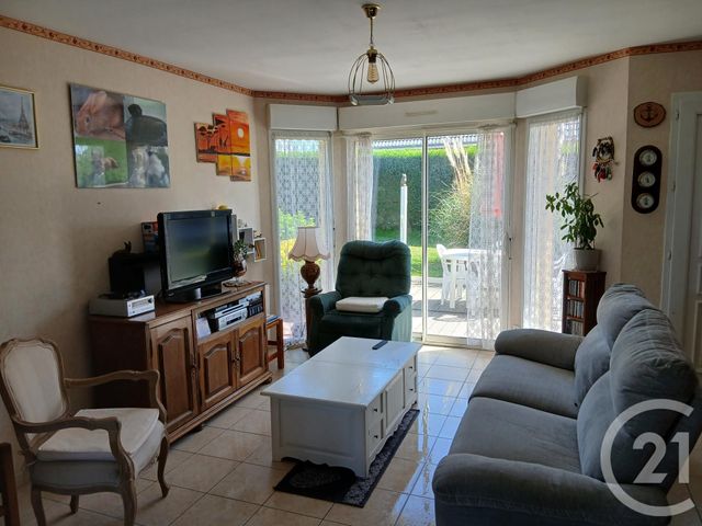 maison à vendre - 6 pièces - 110.0 m2 - ST PLANCHERS - 50 - BASSE-NORMANDIE - Century 21 Royer Immo