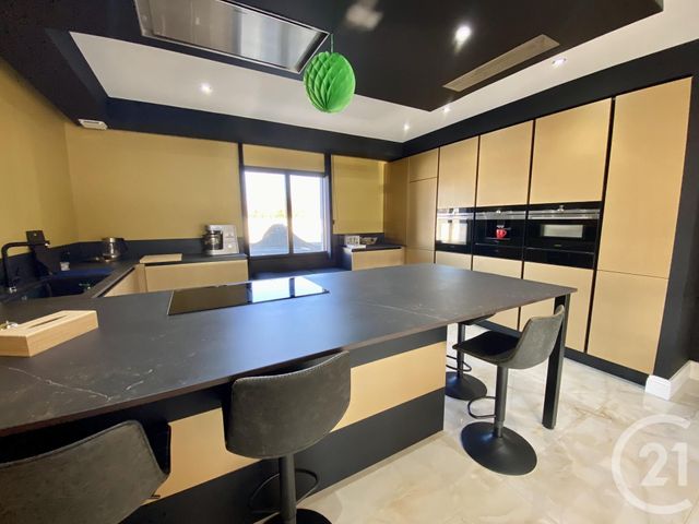 maison à vendre - 8 pièces - 276.0 m2 - COUDEVILLE SUR MER - 50 - BASSE-NORMANDIE - Century 21 Royer Immo