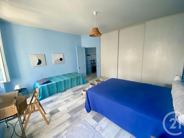 Appartement F3 à vendre - 3 pièces - 62.79 m2 - GRANVILLE - 50 - BASSE-NORMANDIE - Century 21 Royer Immo