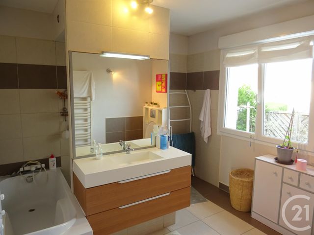 maison à vendre - 6 pièces - 183.5 m2 - ST PAIR SUR MER - 50 - BASSE-NORMANDIE - Century 21 Royer Immo