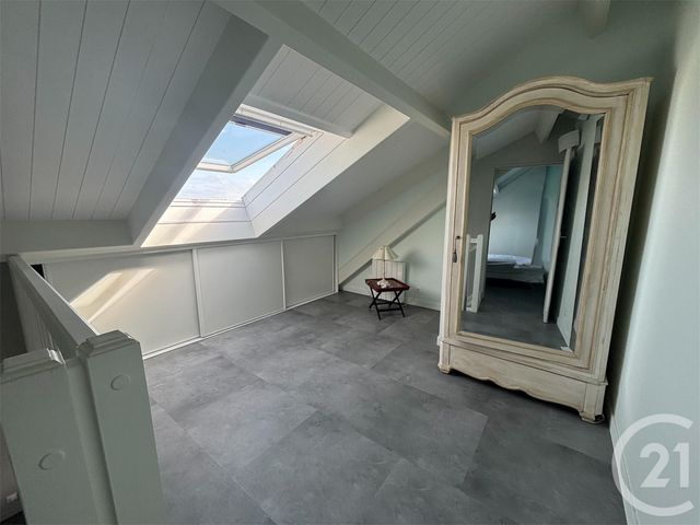 Appartement F3 à vendre - 3 pièces - 45.31 m2 - JULLOUVILLE - 50 - BASSE-NORMANDIE - Century 21 Royer Immo