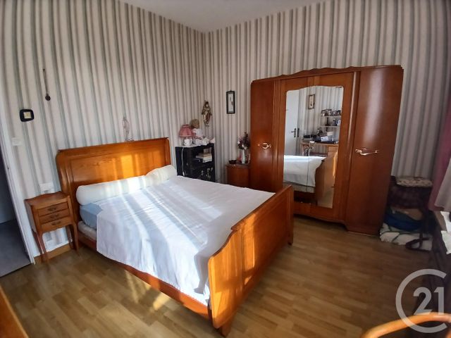 maison à vendre - 7 pièces - 158.0 m2 - DONVILLE LES BAINS - 50 - BASSE-NORMANDIE - Century 21 Royer Immo