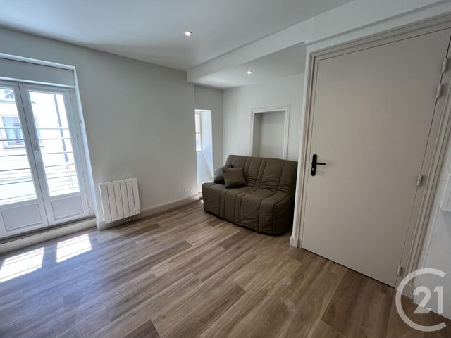 Appartement Studio à louer - 1 pièce - 19.36 m2 - GRANVILLE - 50 - BASSE-NORMANDIE - Century 21 Royer Immo