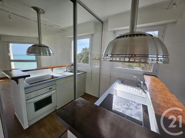 Appartement F3 à vendre - 3 pièces - 66.95 m2 - GRANVILLE - 50 - BASSE-NORMANDIE - Century 21 Royer Immo