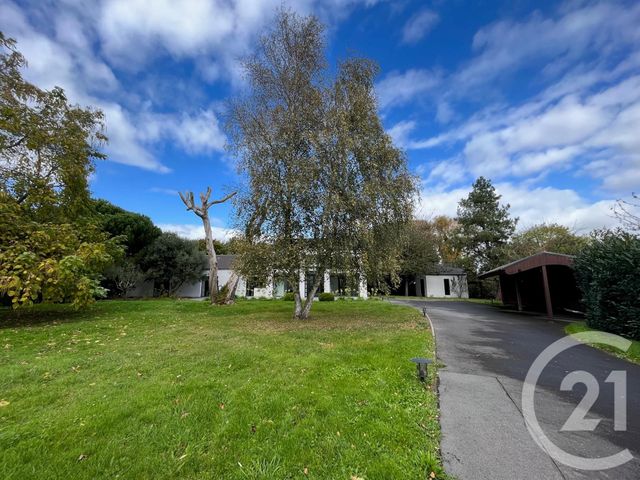 maison à vendre - 5 pièces - 225.0 m2 - GENETS - 50 - BASSE-NORMANDIE - Century 21 Royer Immo