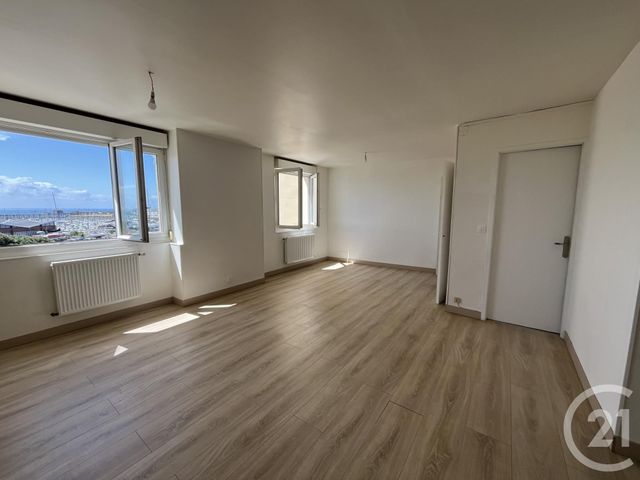 Appartement F3 à louer - 3 pièces - 64.69 m2 - GRANVILLE - 50 - BASSE-NORMANDIE - Century 21 Royer Immo Appartement F3 à louer - 3 pièces - 64.69 m2 - GRANVILLE - 50 - BASSE-NORMANDIE - Century 21 Royer Immo