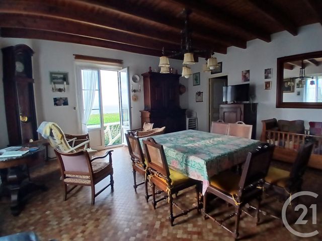 maison à vendre - 5 pièces - 102.07 m2 - ST JEAN LE THOMAS - 50 - BASSE-NORMANDIE - Century 21 Royer Immo