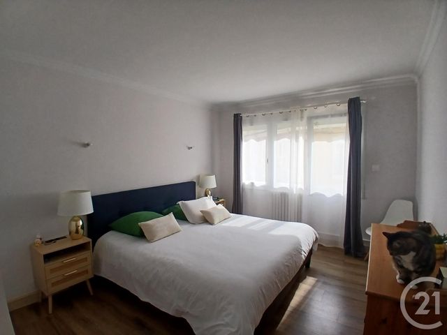 Appartement F3 à vendre - 6 pièces - 118.22 m2 - GRANVILLE - 50 - BASSE-NORMANDIE - Century 21 Royer Immo