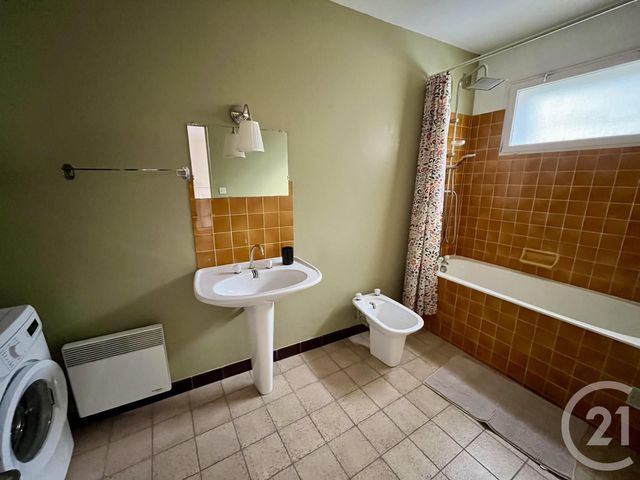 Appartement F2 à louer - 2 pièces - 49.23 m2 - GRANVILLE - 50 - BASSE-NORMANDIE - Century 21 Royer Immo