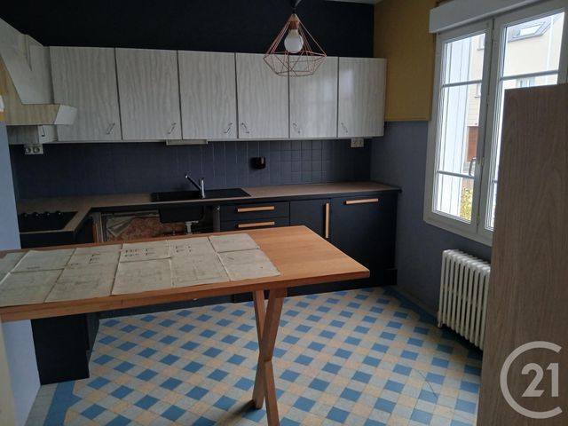 Appartement Triplex à vendre - 6 pièces - 121.7 m2 - GRANVILLE - 50 - BASSE-NORMANDIE - Century 21 Royer Immo