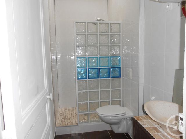 Appartement F2 à louer - 2 pièces - 45.0 m2 - GRANVILLE - 50 - BASSE-NORMANDIE - Century 21 Royer Immo