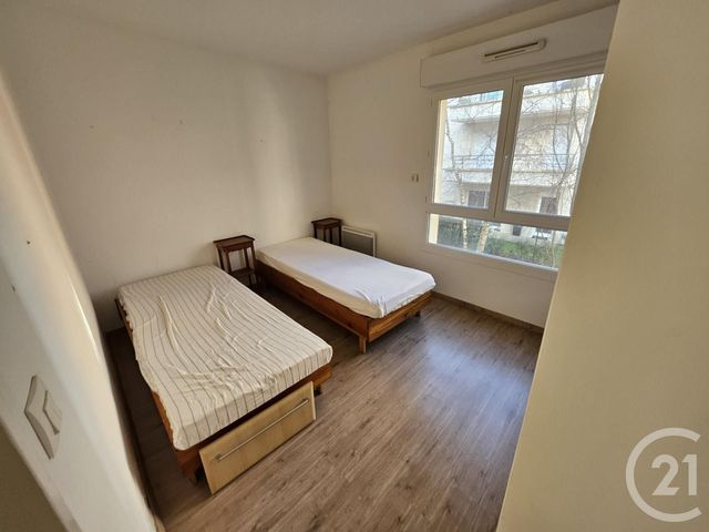 Appartement à louer - 3 pièces - 68.7 m2 - GRANVILLE - 50 - BASSE-NORMANDIE - Century 21 Royer Immo