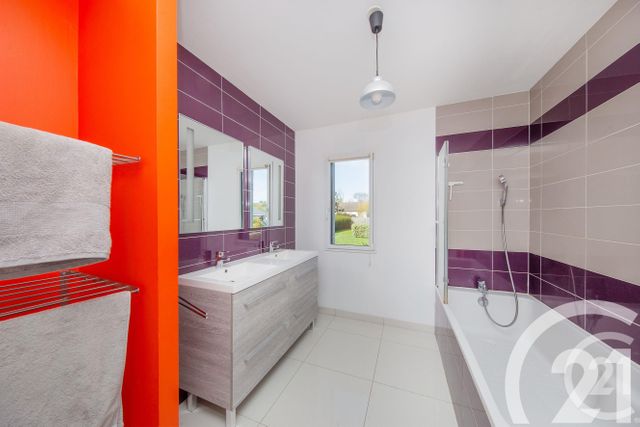 maison à vendre - 5 pièces - 153.06 m2 - LONGUEVILLE - 50 - BASSE-NORMANDIE - Century 21 Royer Immo