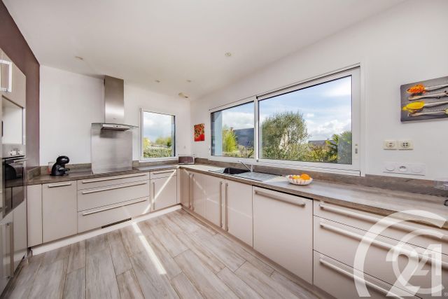 maison à vendre - 5 pièces - 153.06 m2 - LONGUEVILLE - 50 - BASSE-NORMANDIE - Century 21 Royer Immo