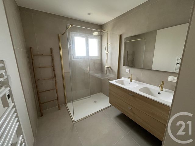 maison à louer - 5 pièces - 103.05 m2 - BREHAL - 50 - BASSE-NORMANDIE - Century 21 Royer Immo