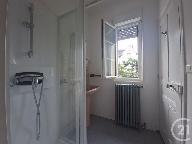 maison à vendre - 5 pièces - 75.59 m2 - ST PAIR SUR MER - 50 - BASSE-NORMANDIE - Century 21 Royer Immo