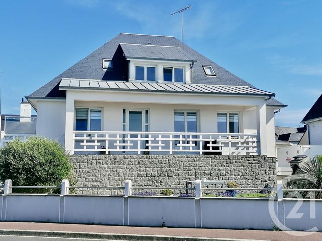 maison à vendre - 7 pièces - 155.0 m2 - DONVILLE LES BAINS - 50 - BASSE-NORMANDIE - Century 21 Royer Immo