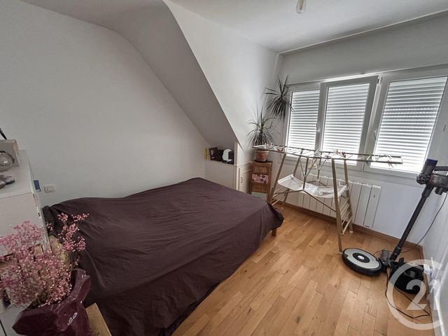 Appartement F3 à louer - 3 pièces - 80.1 m2 - JULLOUVILLE - 50 - BASSE-NORMANDIE - Century 21 Royer Immo