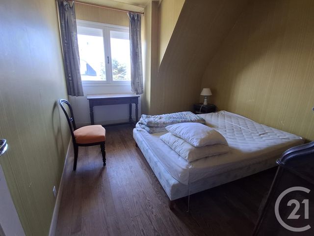 maison à vendre - 7 pièces - 161.5 m2 - JULLOUVILLE - 50 - BASSE-NORMANDIE - Century 21 Royer Immo