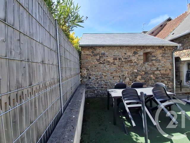 maison à vendre - 4 pièces - 76.8 m2 - JULLOUVILLE - 50 - BASSE-NORMANDIE - Century 21 Royer Immo