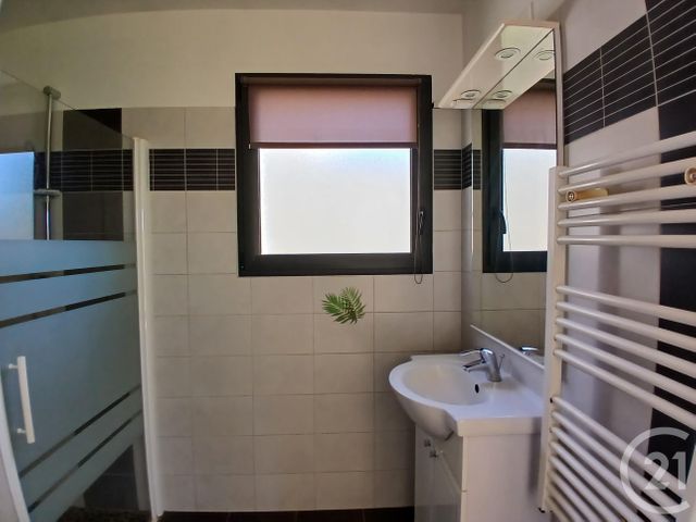 maison à vendre - 5 pièces - 126.0 m2 - DONVILLE LES BAINS - 50 - BASSE-NORMANDIE - Century 21 Royer Immo